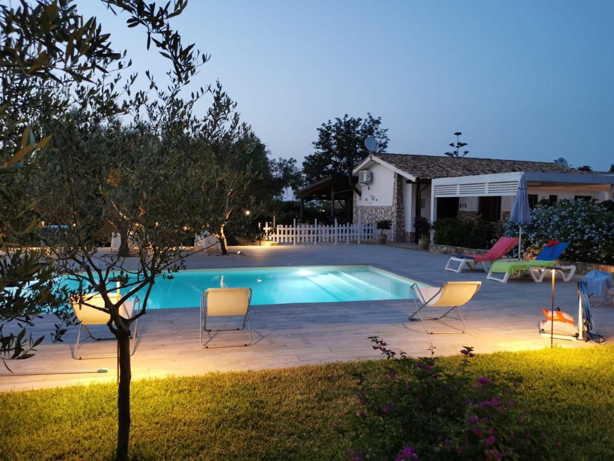 Villa Hibiscus Castellammare del Golfo Exterior photo
