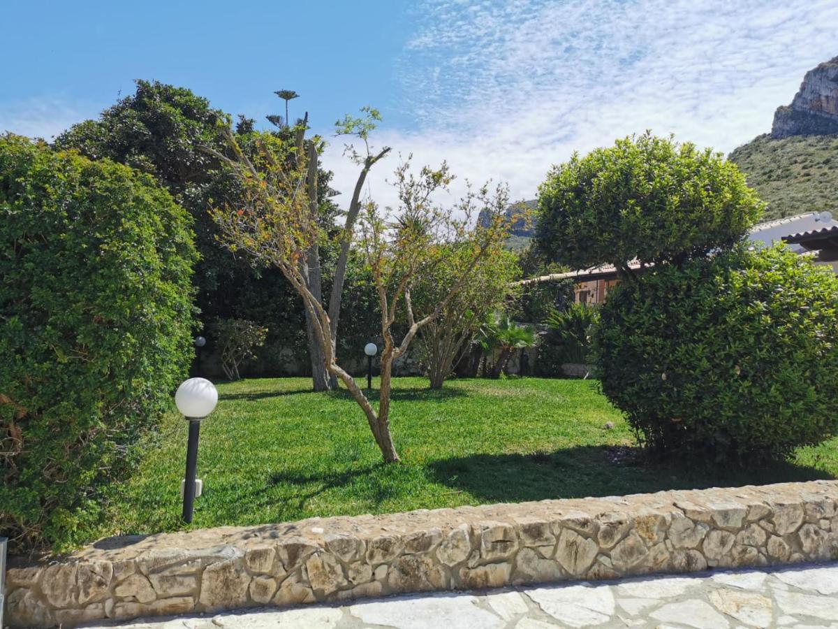 Villa Hibiscus Castellammare del Golfo Exterior photo