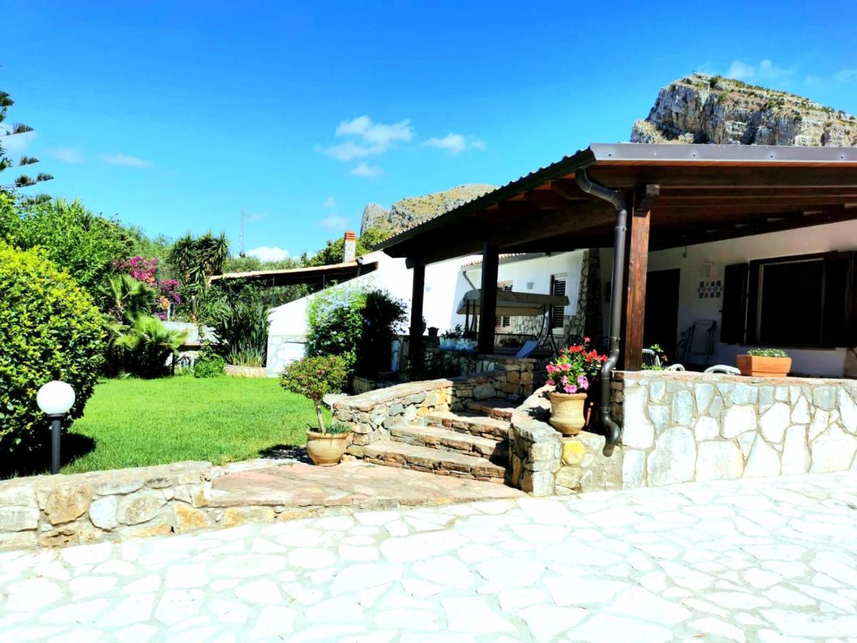 Villa Hibiscus Castellammare del Golfo Exterior photo